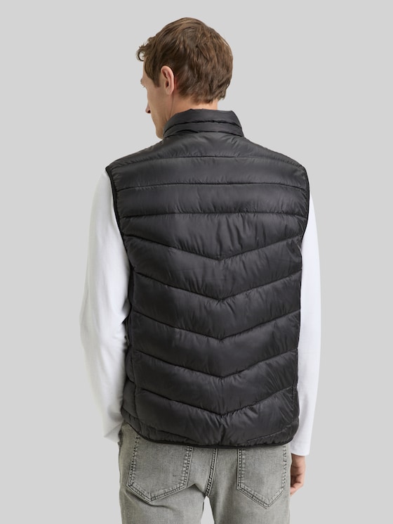 Lightweight quilted waistcoat with stand-up collar - Black