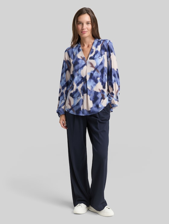 Blouse with pattern - blue blurry argyle