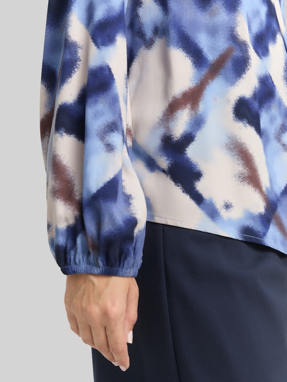 Blouse with pattern - blue blurry argyle