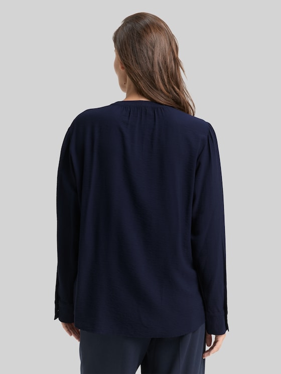 Crinkle blouse with ruffles - sky captain blue