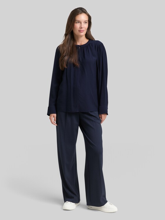 Crinkle blouse with ruffles - sky captain blue