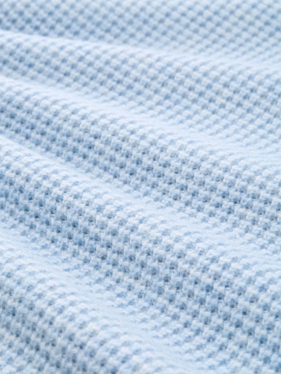 Knitted jumper with wool content - sky blue melange white core