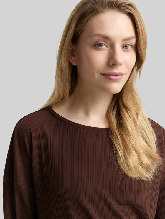Loose fit long-sleeved shirt with ribbed texture - dark pecan brown