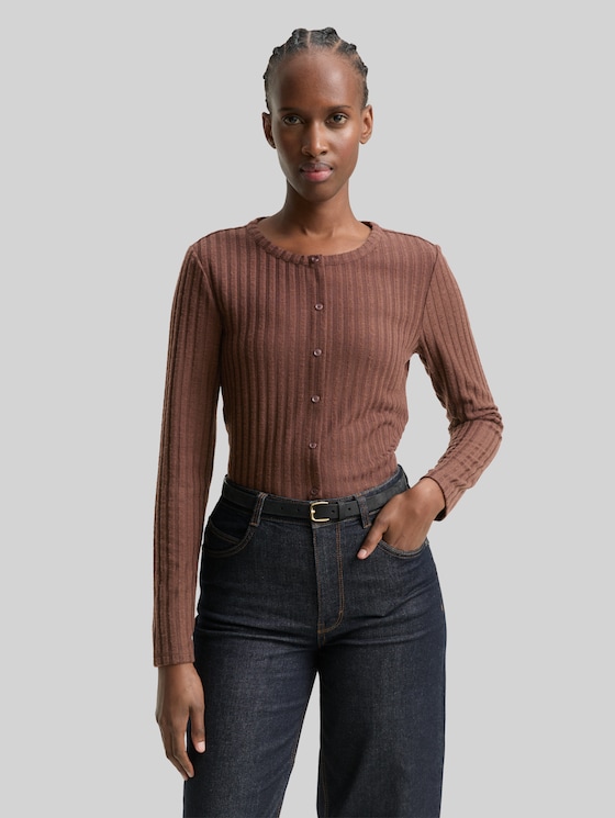 Slim-fit long-sleeved T-shirt with decorative button placket - soft chocolate brown