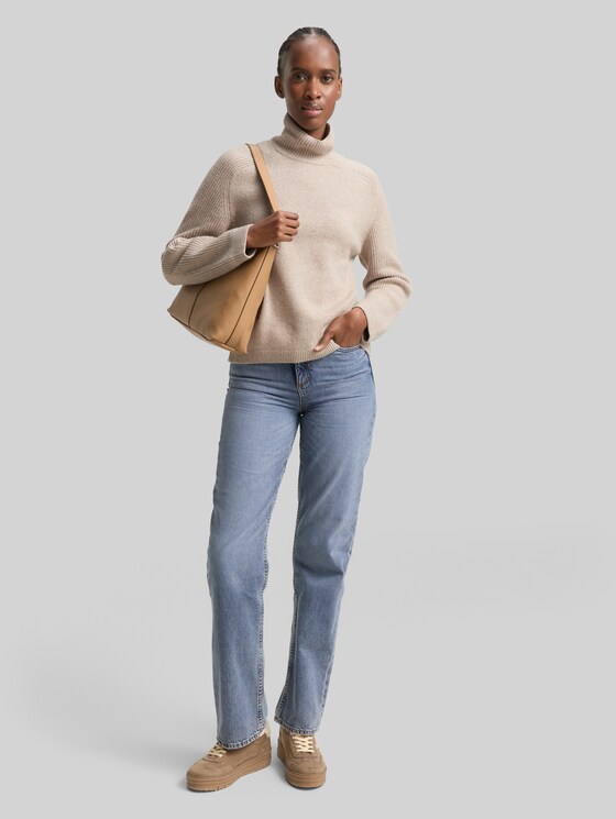 Relaxed fit knitted jumper with stand-up collar - cosy beige melange