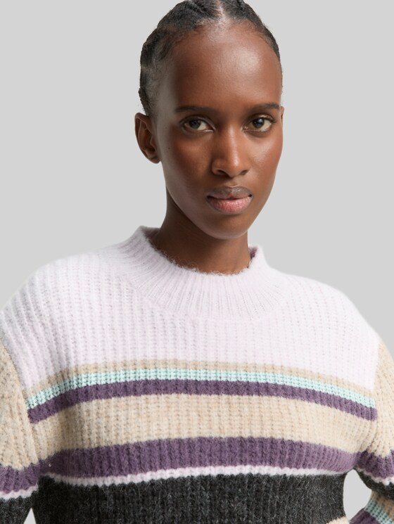 Relaxed fit knitted jumper with striped pattern - beige lilac multicolor stripe