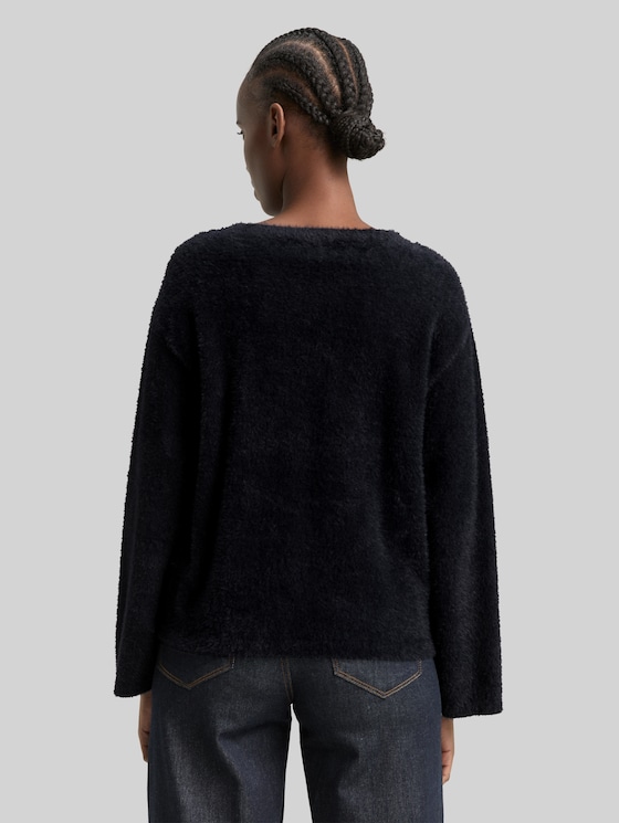 Knitted jumper in feather yarn - deep black