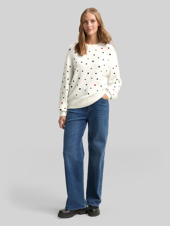 Relaxed fit knitted jumper with embroidery - white black dots and hearts