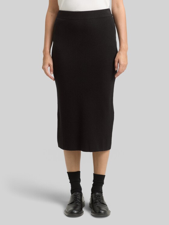 Midi skirt with slit - deep black