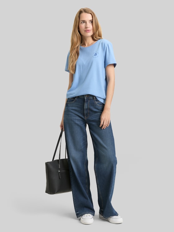 T-shirt with floral embroidery - light fjord blue