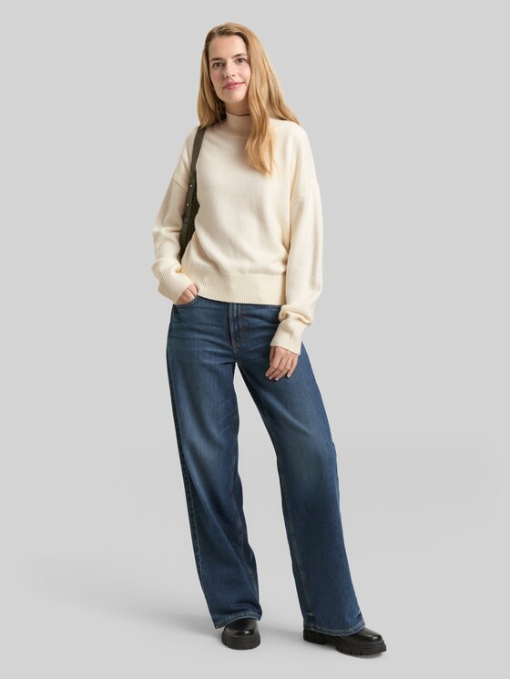 Oversized knitted jumper with stand-up collar - Whisper White
