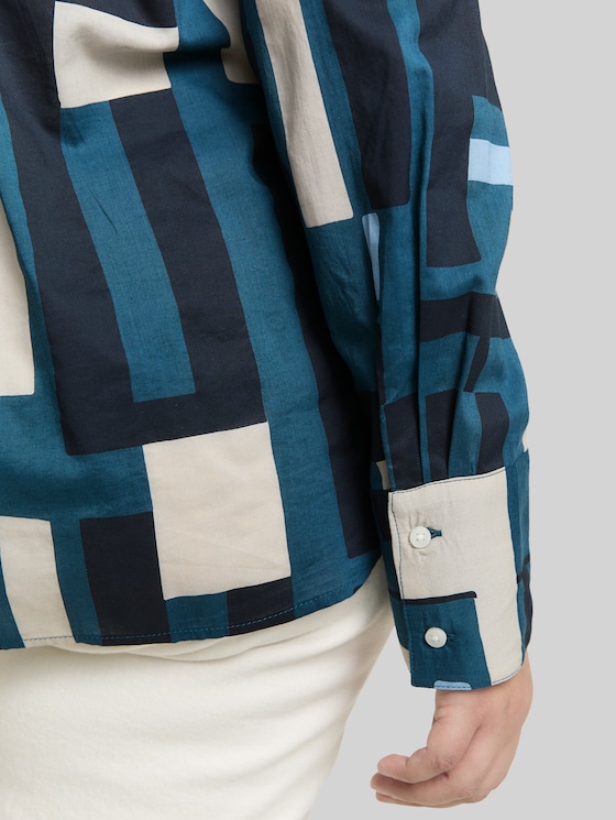 Plus Size - Patterned shirt blouse - teal geometric design