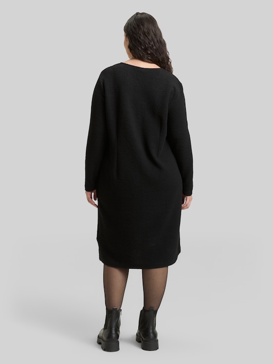 Plus Size - Dress with glitter effect - deep black