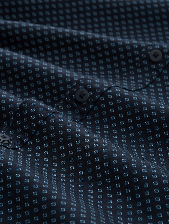 Fitted shirt with pattern - navy diamond design