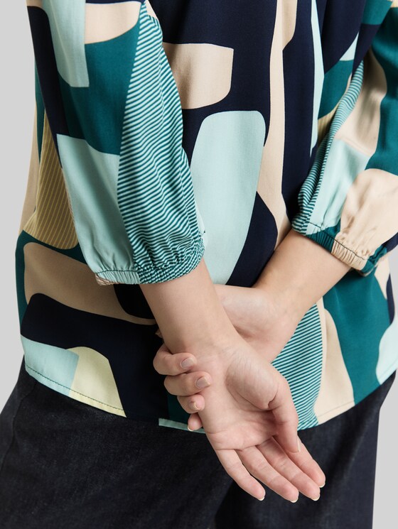 Viscose blouse - abstract stripe print