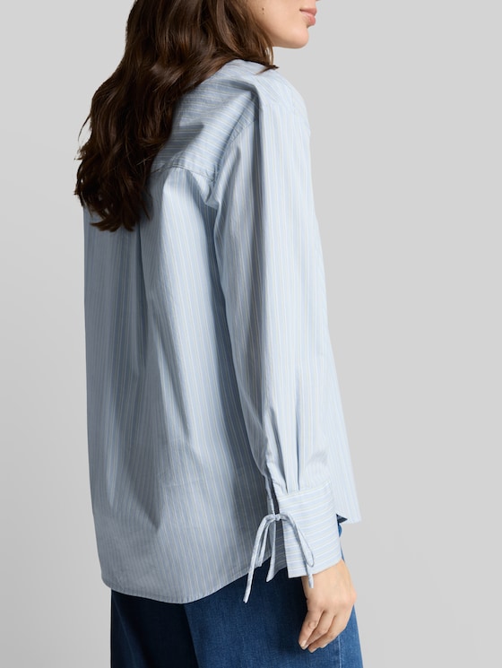 Oversized shirt blouse with heart embroidery - blue irregular stripe