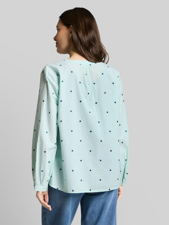 Blouse with heart embroidery - blue haze heart design