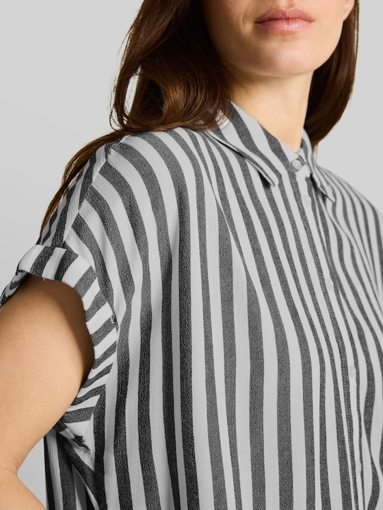 Loose fit blouse with stripes - navy stripe