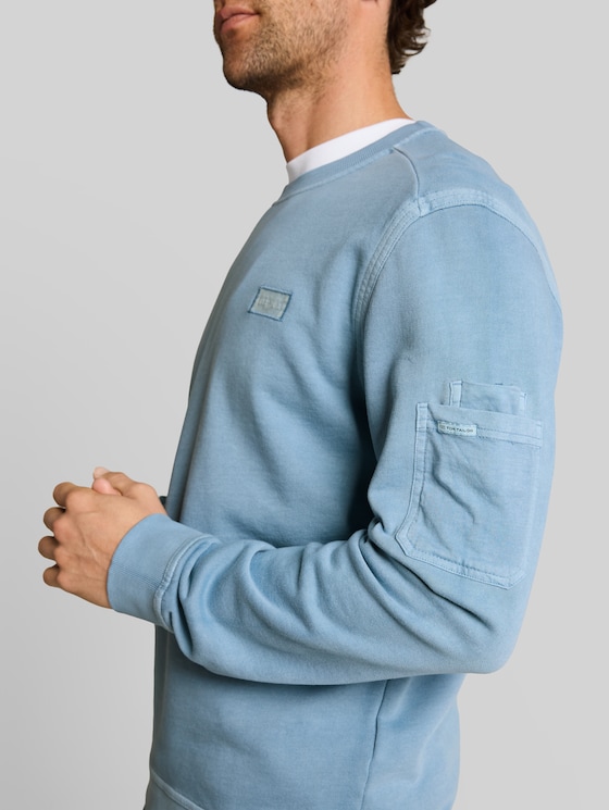 Sweatshirt with sleeve pocket - mountain spring blue
