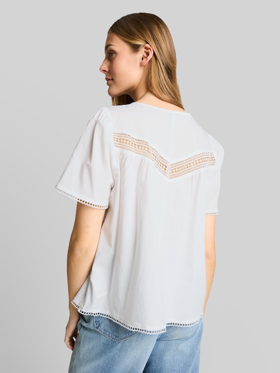 Blouse with crochet details - White