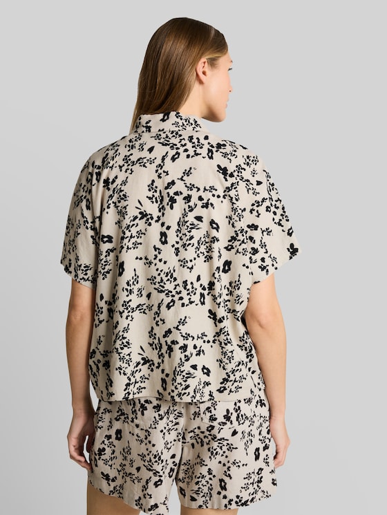 Boxy-fit blouse with linen blend - beige black flower print
