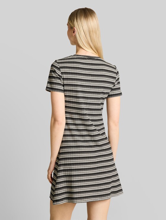 Fitted mini dress with striped pattern - black white gradient stripe