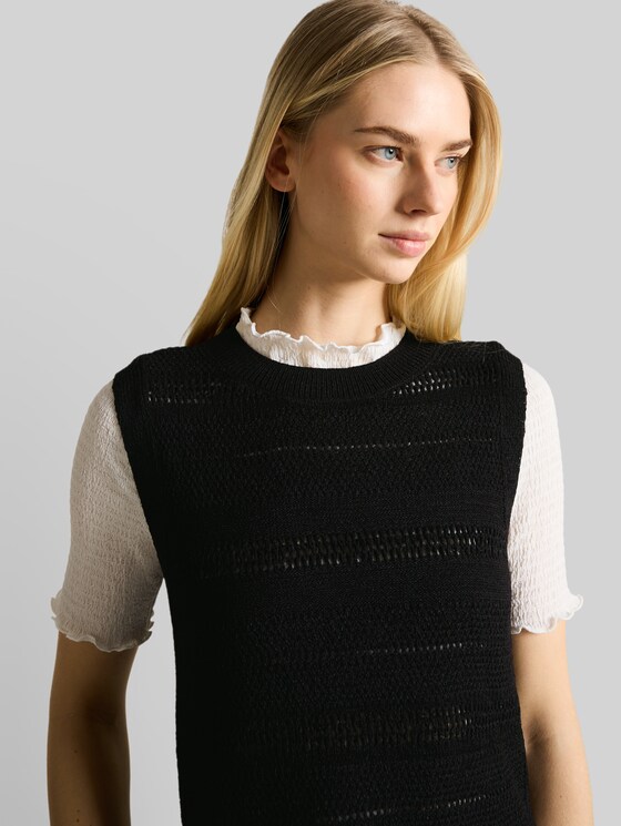 Jumper with perforated pattern - deep black