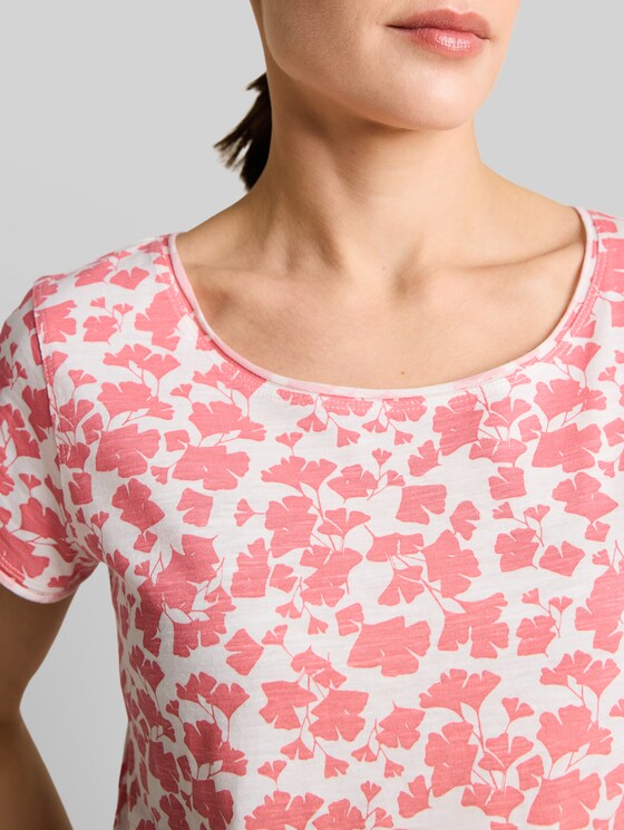 Cotton T-shirt - coral pink ginkgo minimal
