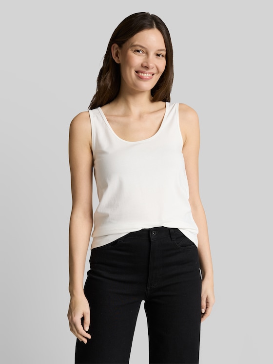Slim-fit top with a round neckline - Whisper White