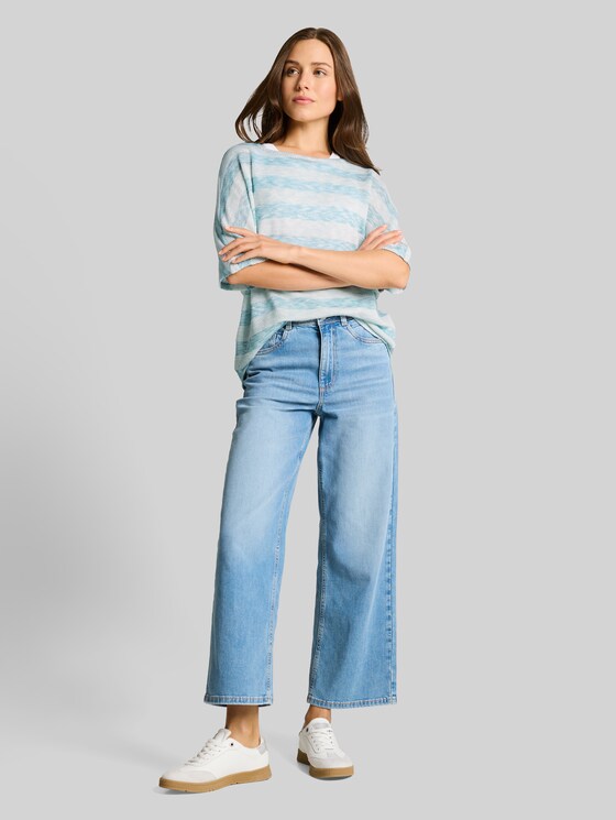 Loose fit T-shirt with batwing sleeves - white mint stripe