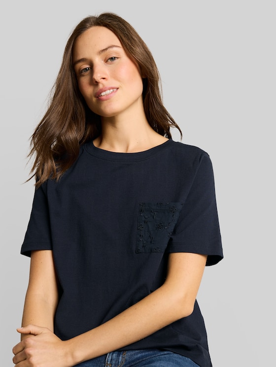 Boxy fit T-shirt with chest pocket - sky captain blue