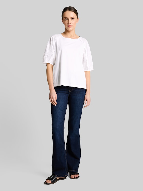T-shirt with eyelet embroidery - White
