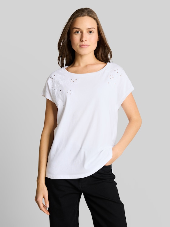 T-shirt with eyelet embroidery - White