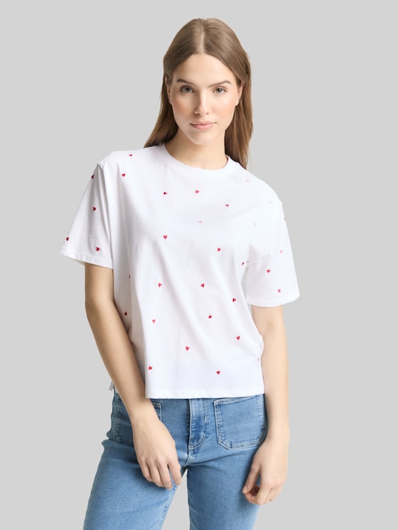Boxy-fit T-shirt with embroidery - white red heart embroidery