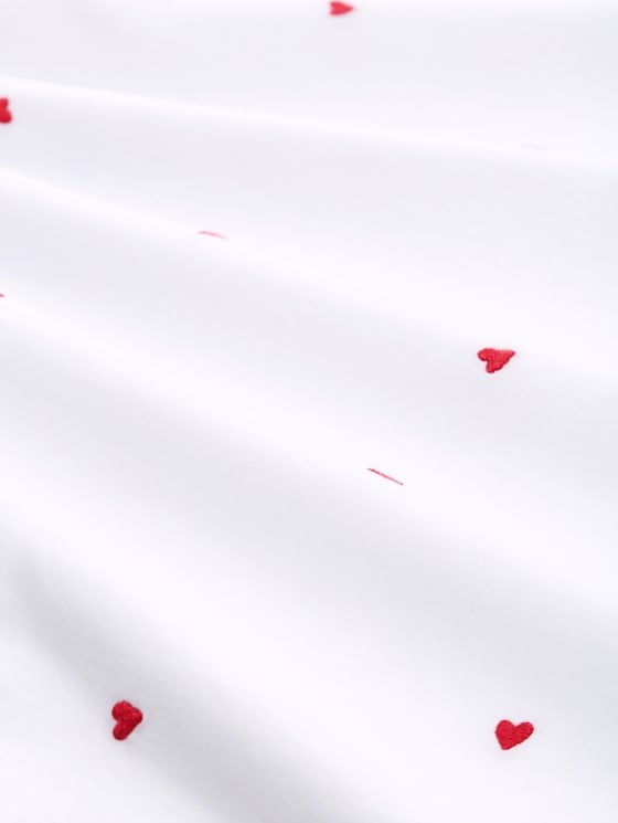 Boxy-fit T-shirt with embroidery - white red heart embroidery