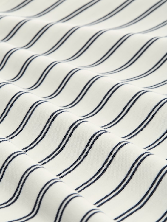Boxy fit long-sleeved shirt with heart embroidery - off white navy stripe