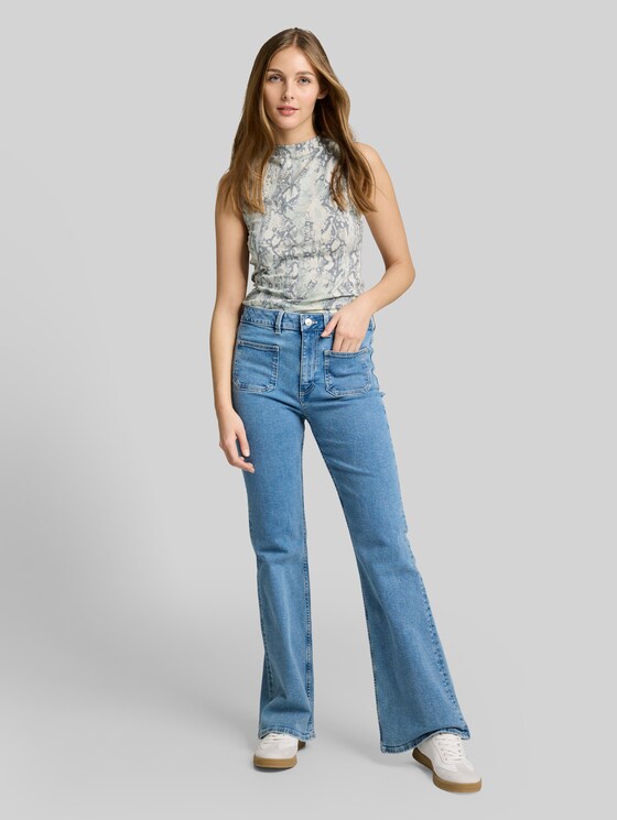Slim fit top with snake pattern - faded snake print