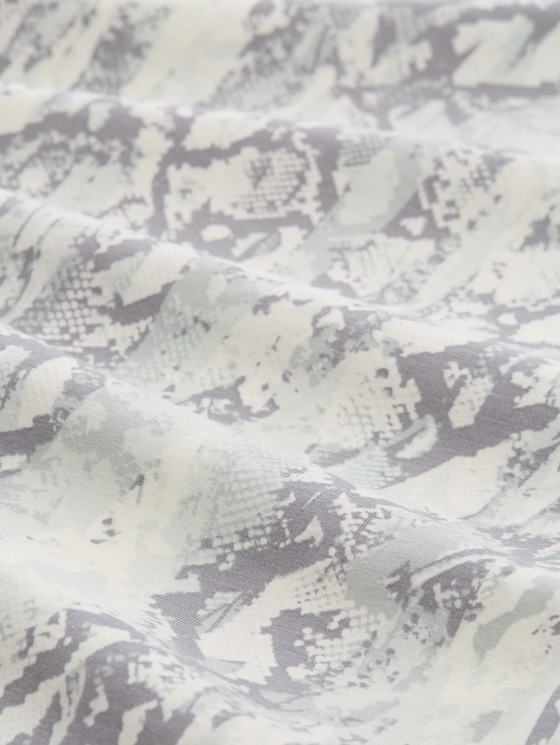 Slim fit top with snake pattern - faded snake print