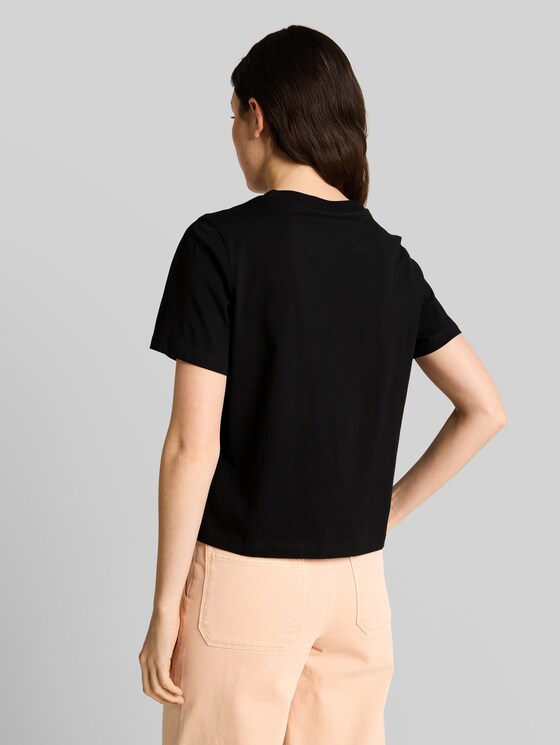 Loose fit T-shirt with embroidery - deep black
