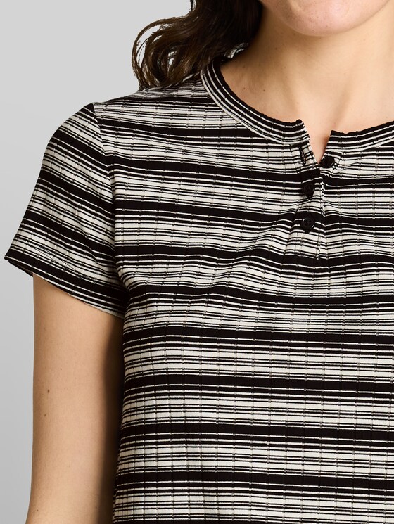 Henley T-shirt with striped pattern - black white gradient stripe