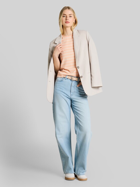 Top with striped pattern - apricot white gradient stripe