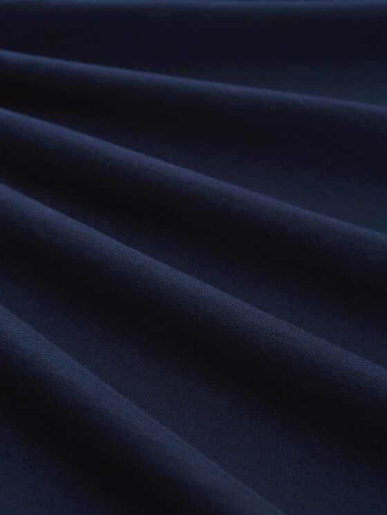 Long-sleeved shirt with a print - sky captain blue