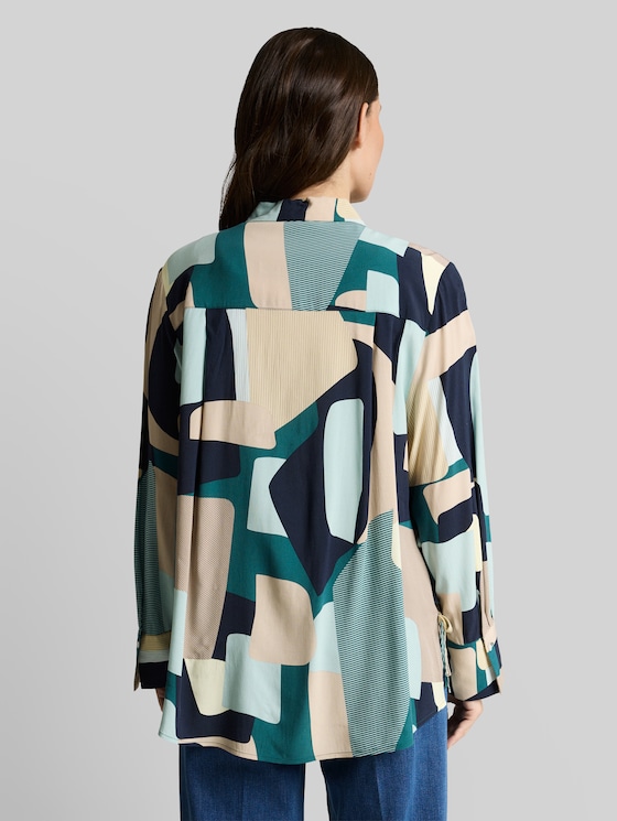 Loose fit blouse with bow details - abstract stripe print