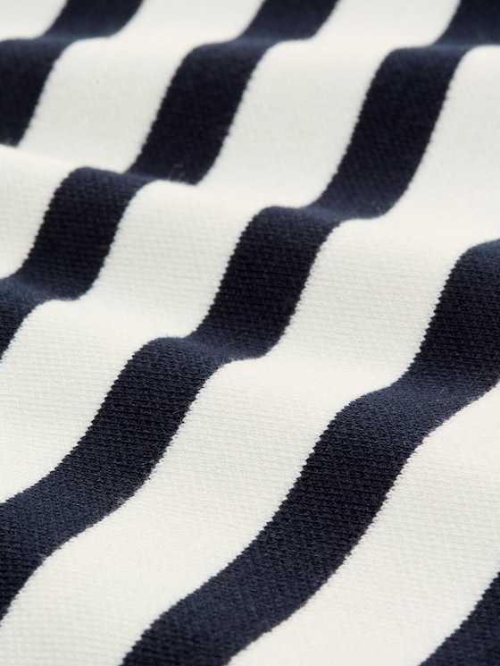 Loose fit knitted jumper with polo collar - white sky blue knit stripe