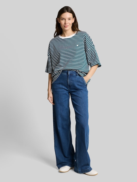 Oversize T-shirt with stripe pattern - meadow green offwhite stripe