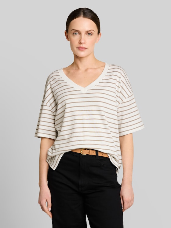 Oversize T-shirt with stripe pattern - white beige irregular stripe
