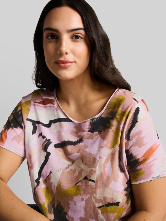 Plus Size - cotton T-shirt - big abstract flower print