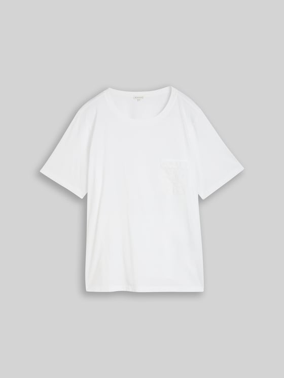 Plus Size - boxy fit T-shirt with breast pocket - White