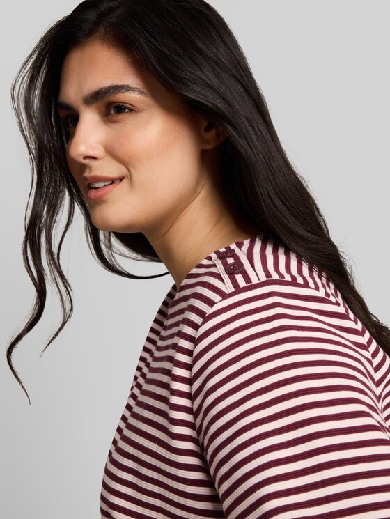 Plus Size - long-sleeved T-shirt with button detailing - light pink preppy plum stripe