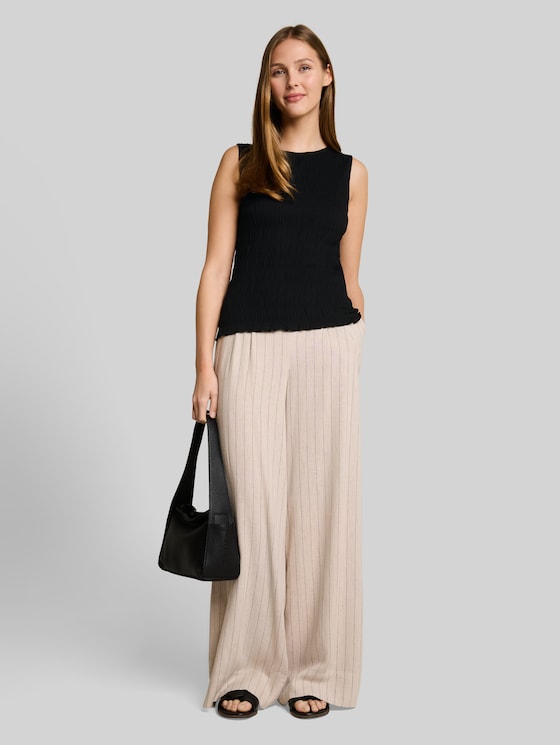 Smocked top with stretch - deep black